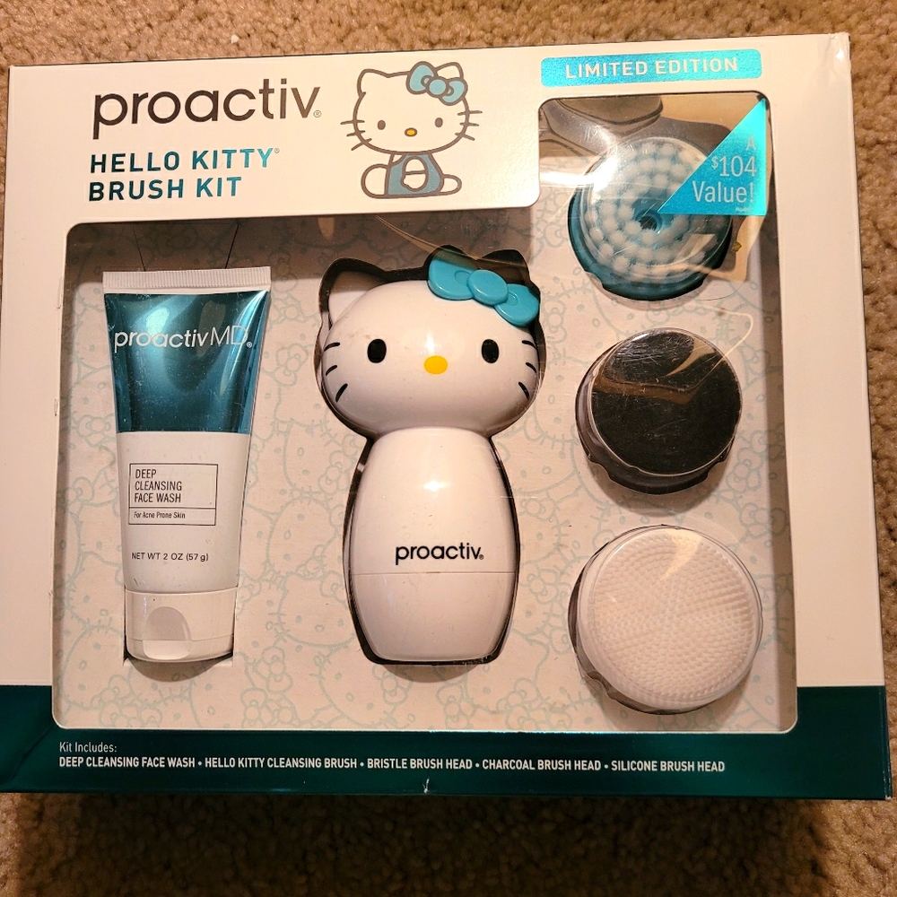 Proactiv Hello Kitty Brush kit